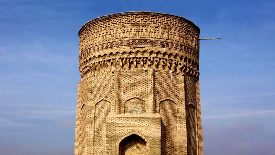 برج مهماندوست 